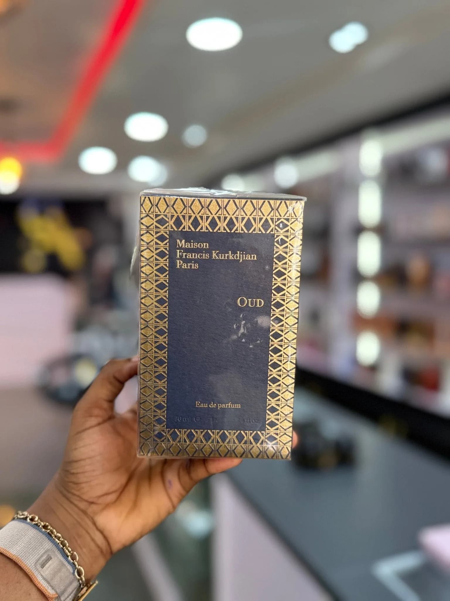 Maison Francis Kurkdjian Oud - Scents Avenue NG